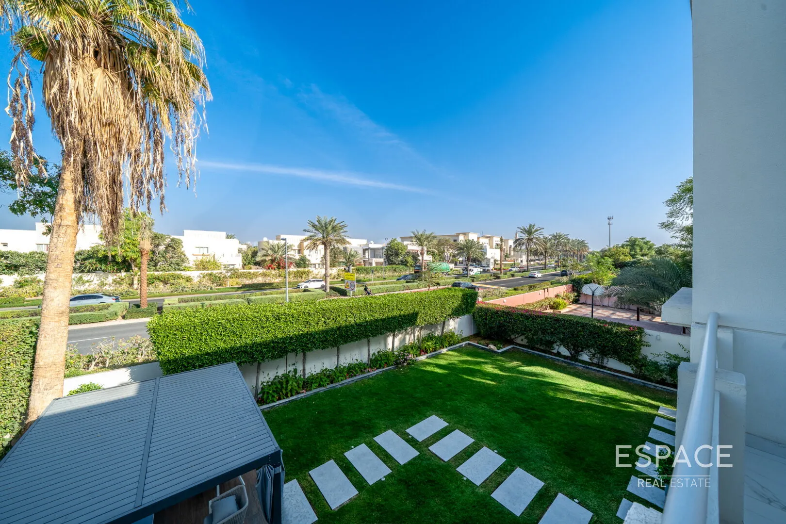 PropertiesGalleryCamera