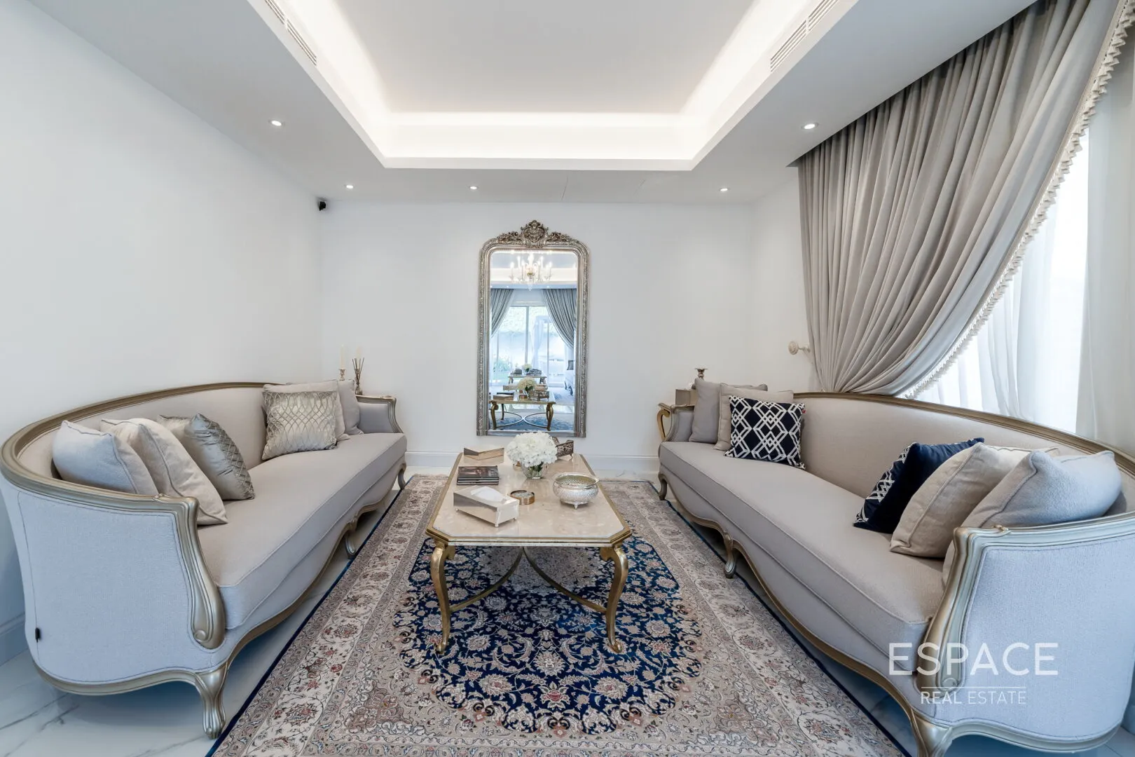 single static gallery