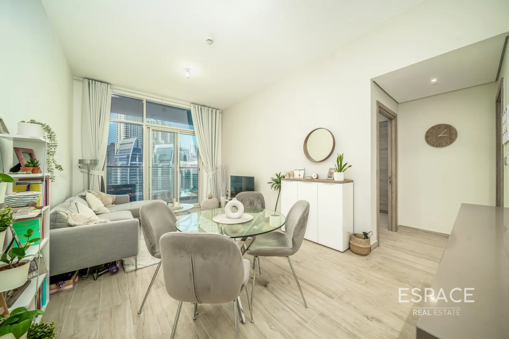 PropertiesGalleryCamera