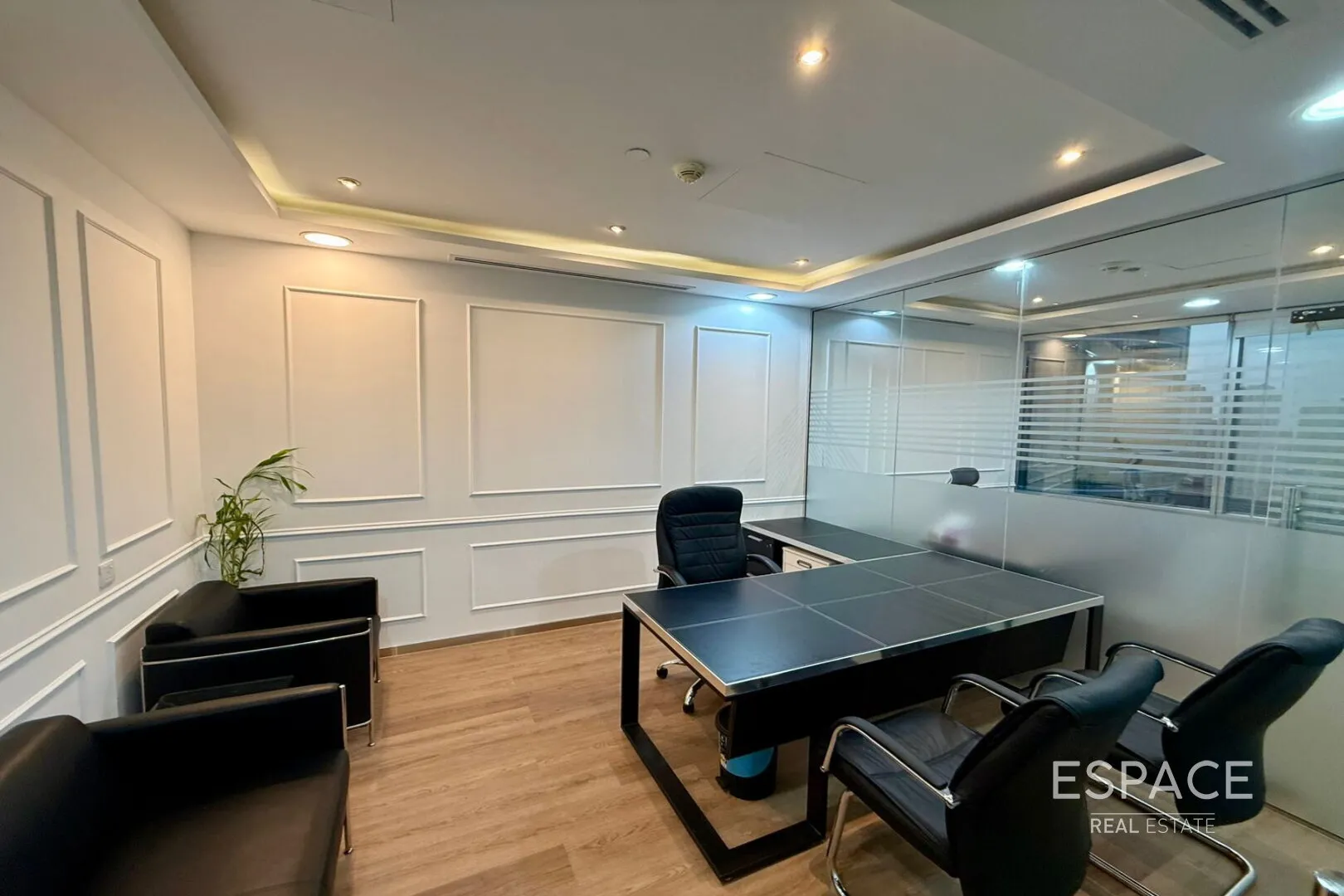 single static gallery