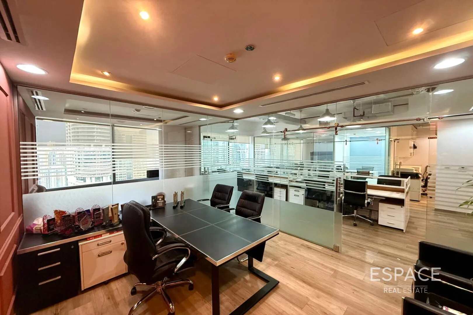 single static gallery