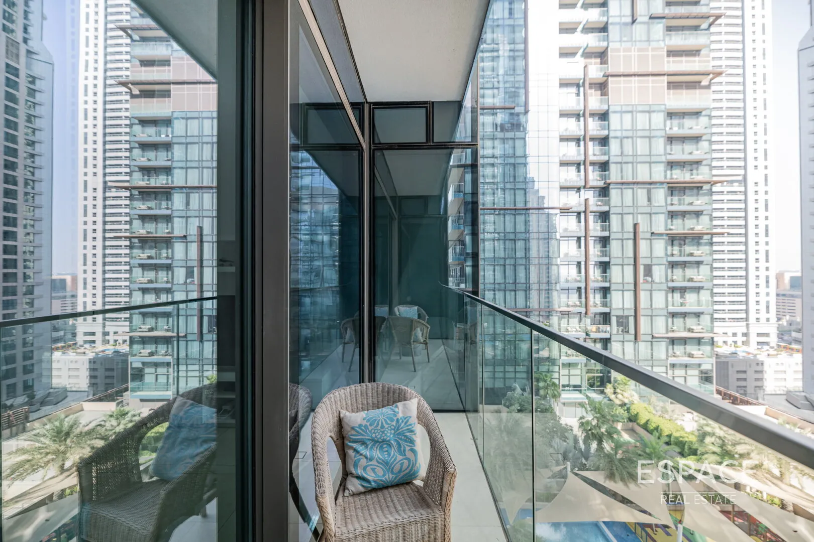 PropertiesGalleryCamera