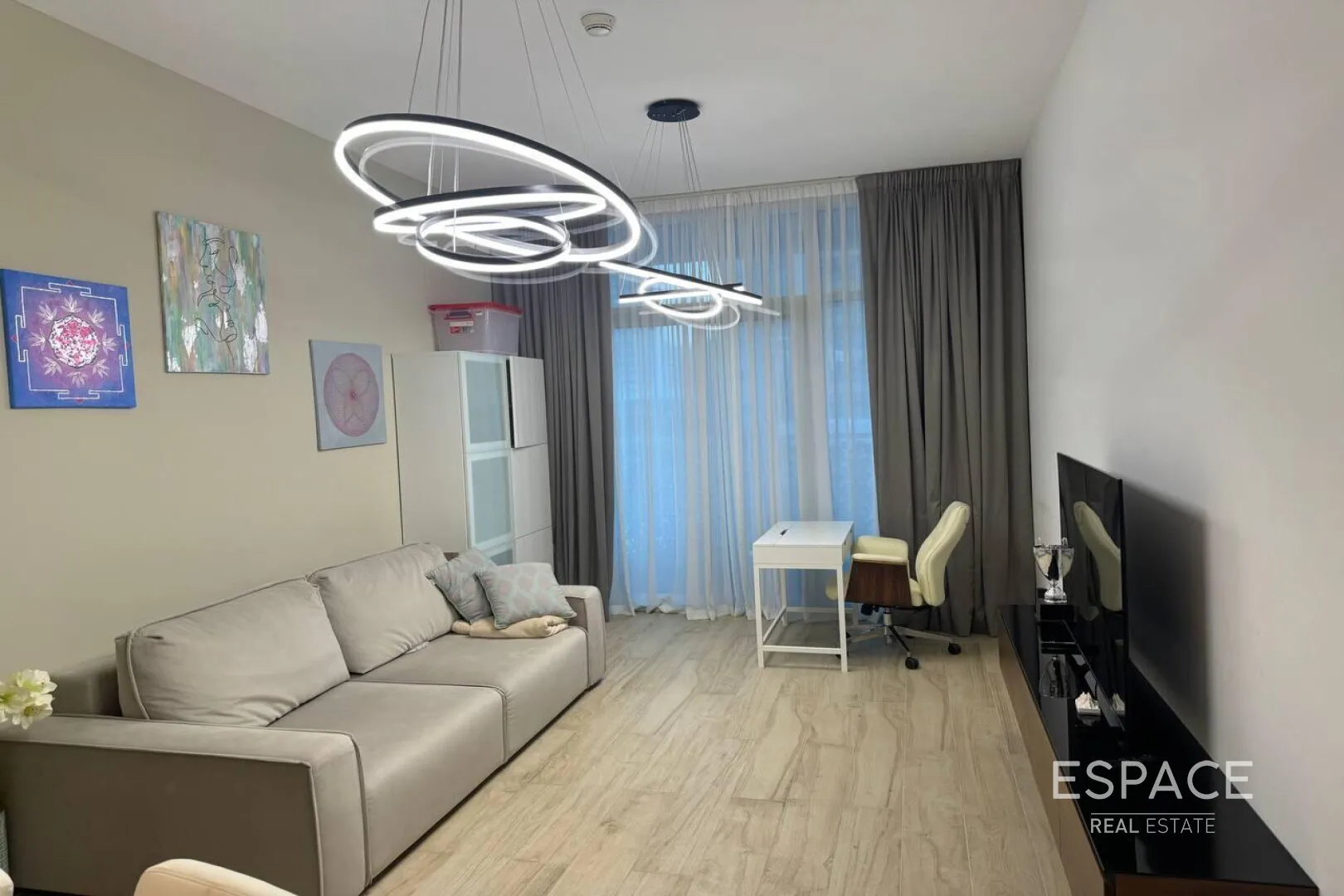 single static gallery