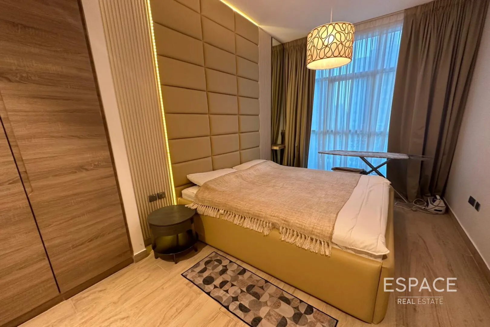 PropertiesGalleryCamera