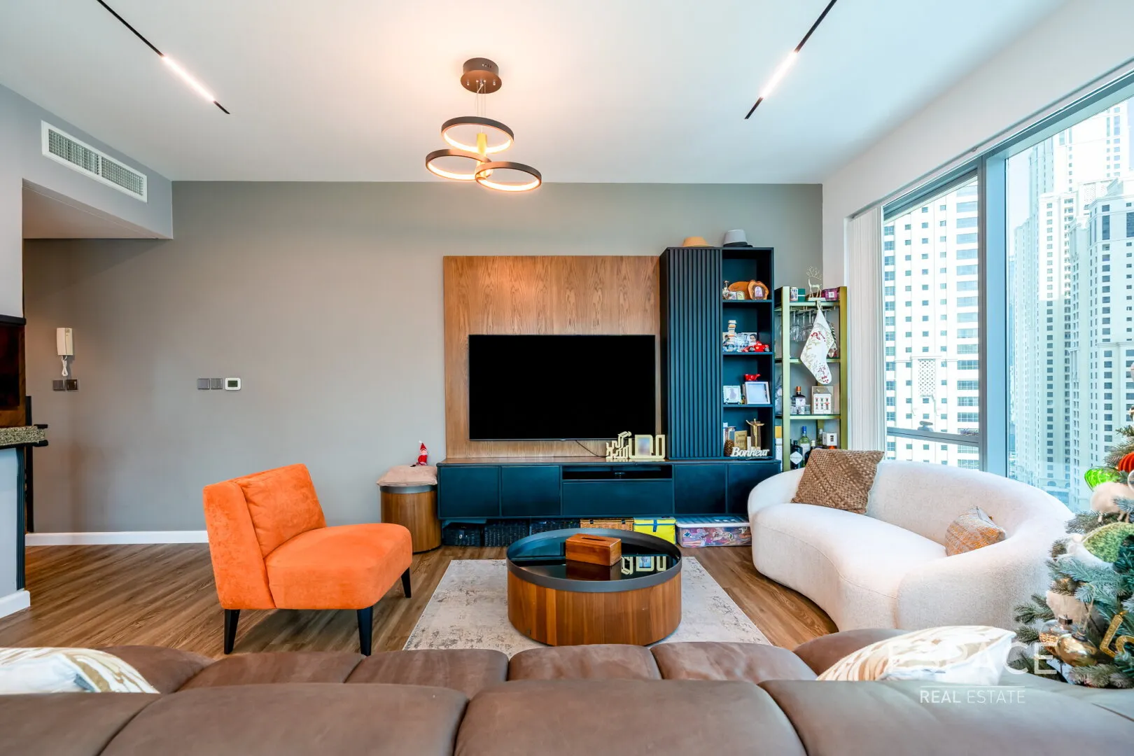 single static gallery