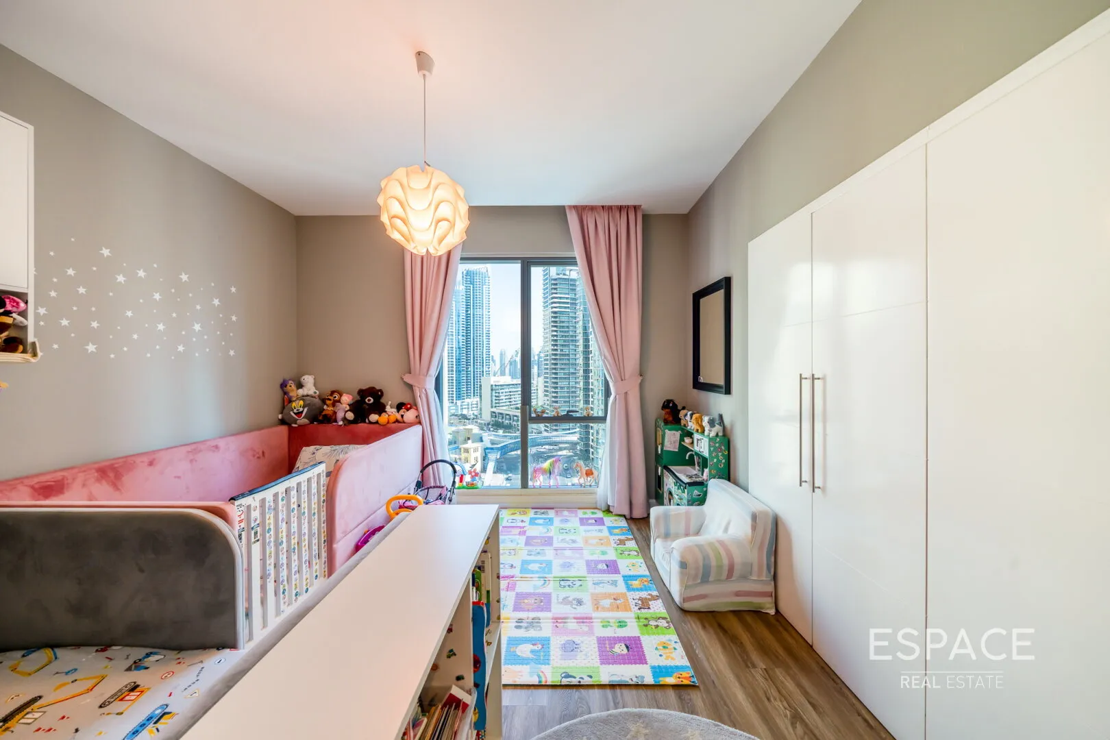 PropertiesGalleryCamera