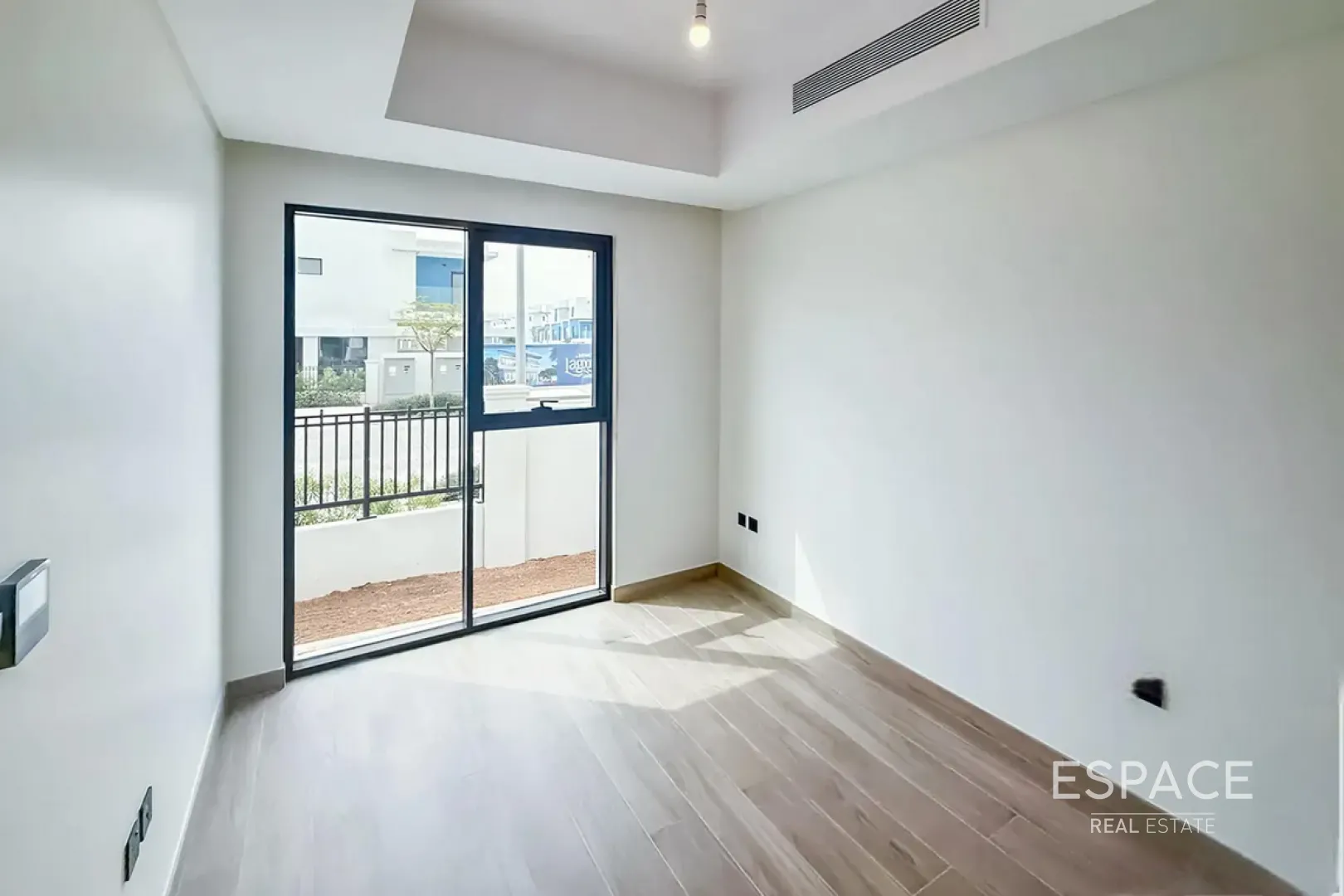 single static gallery