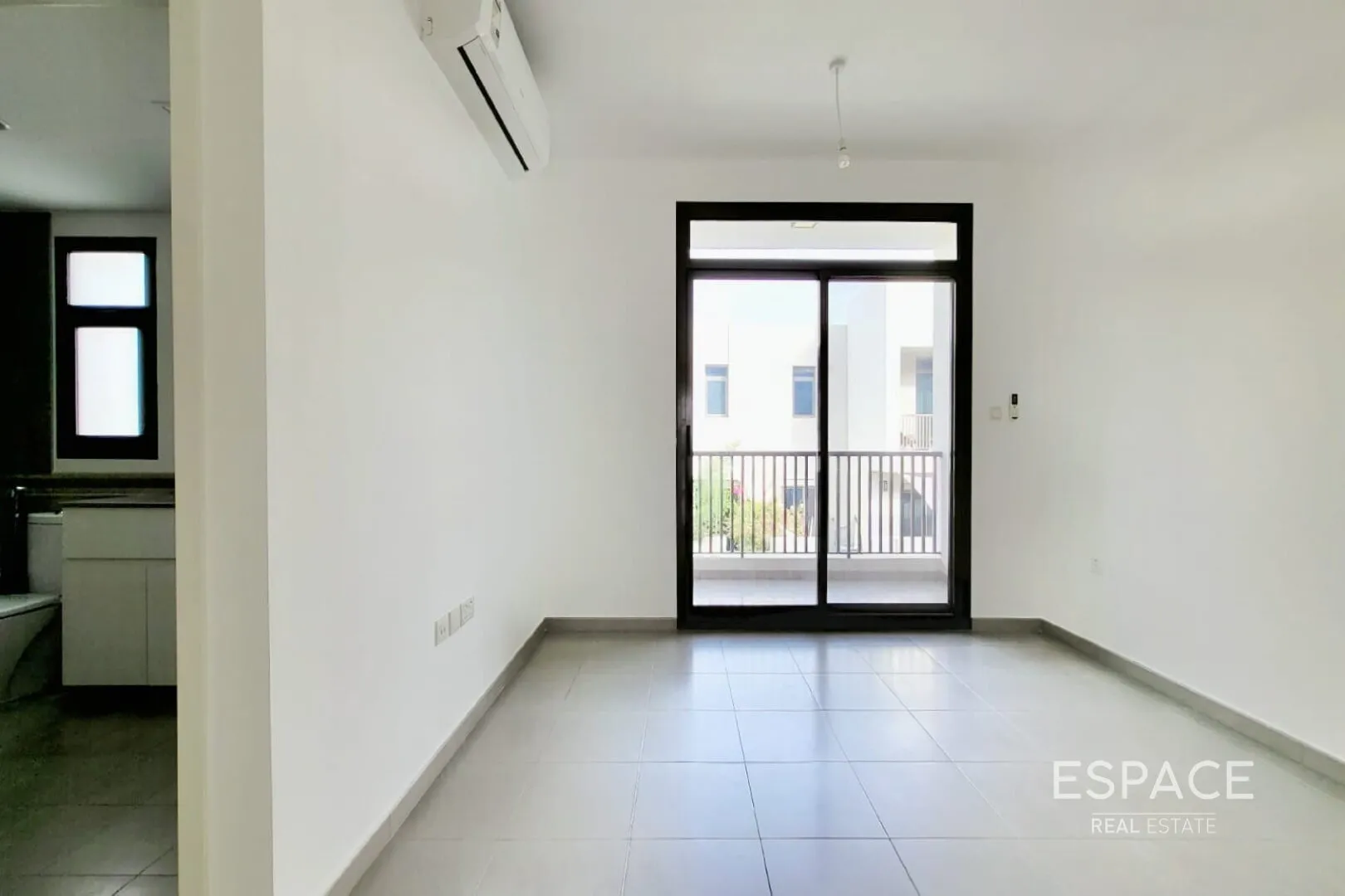 single static gallery