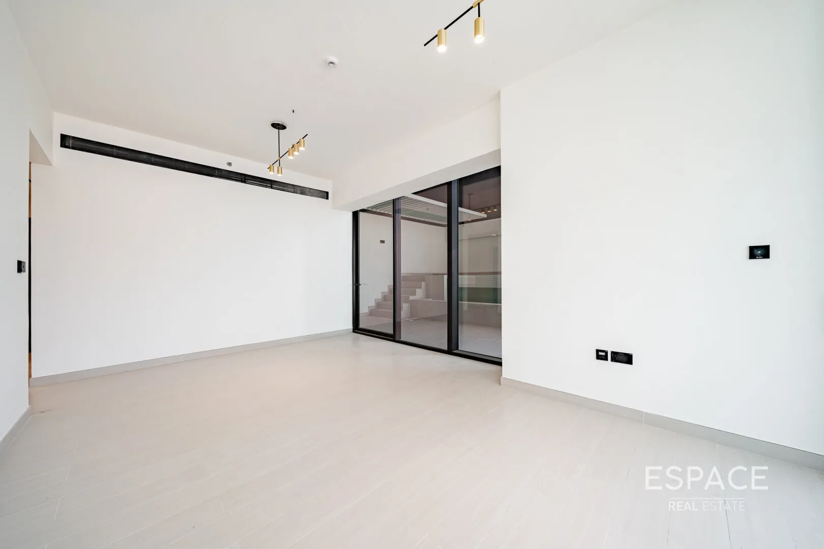 single static gallery