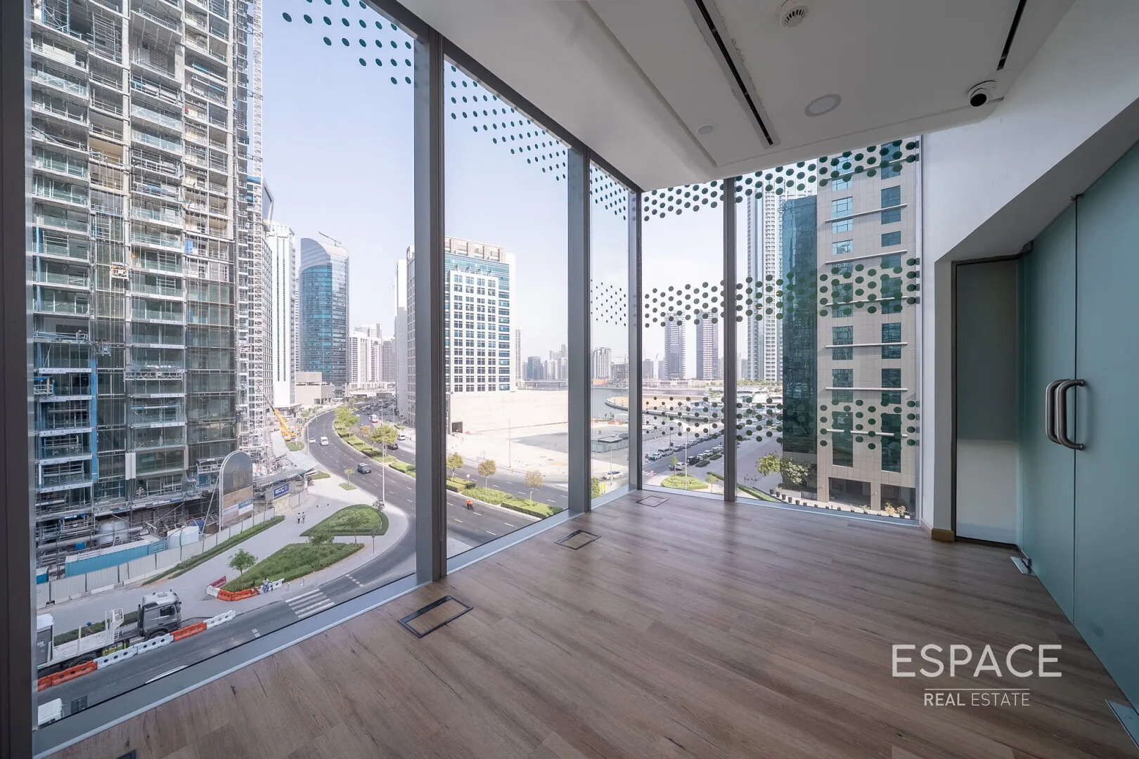 PropertiesGalleryCamera