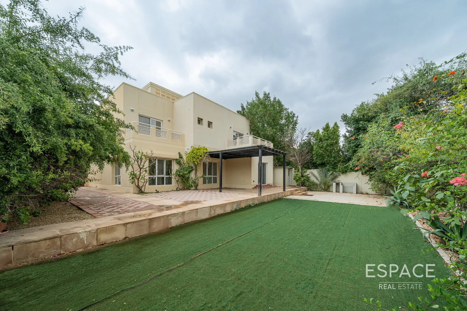 single static gallery