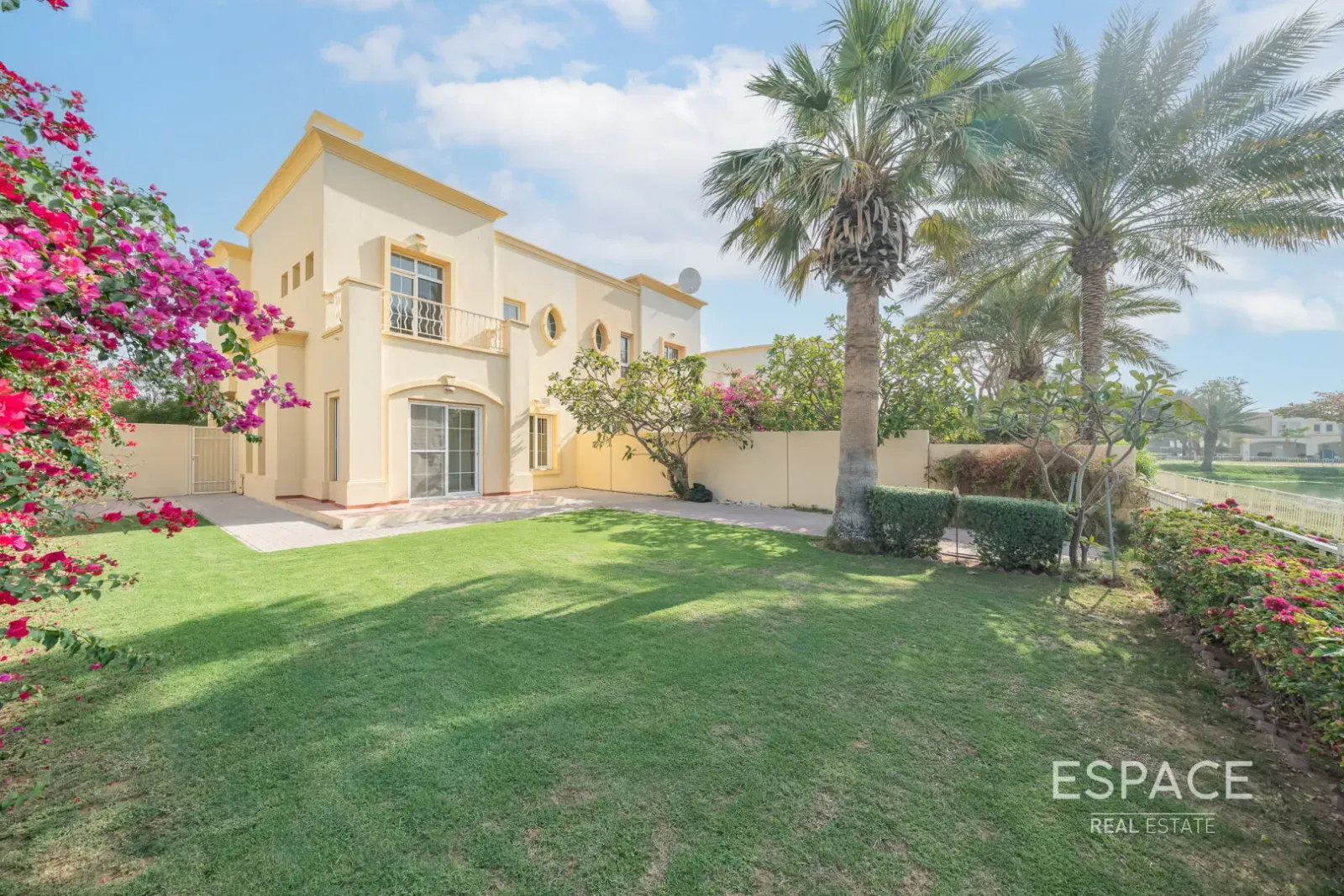 PropertiesGalleryCamera