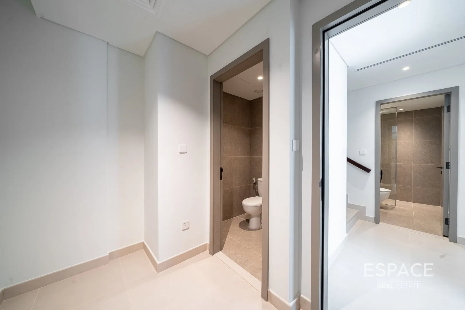 single static gallery