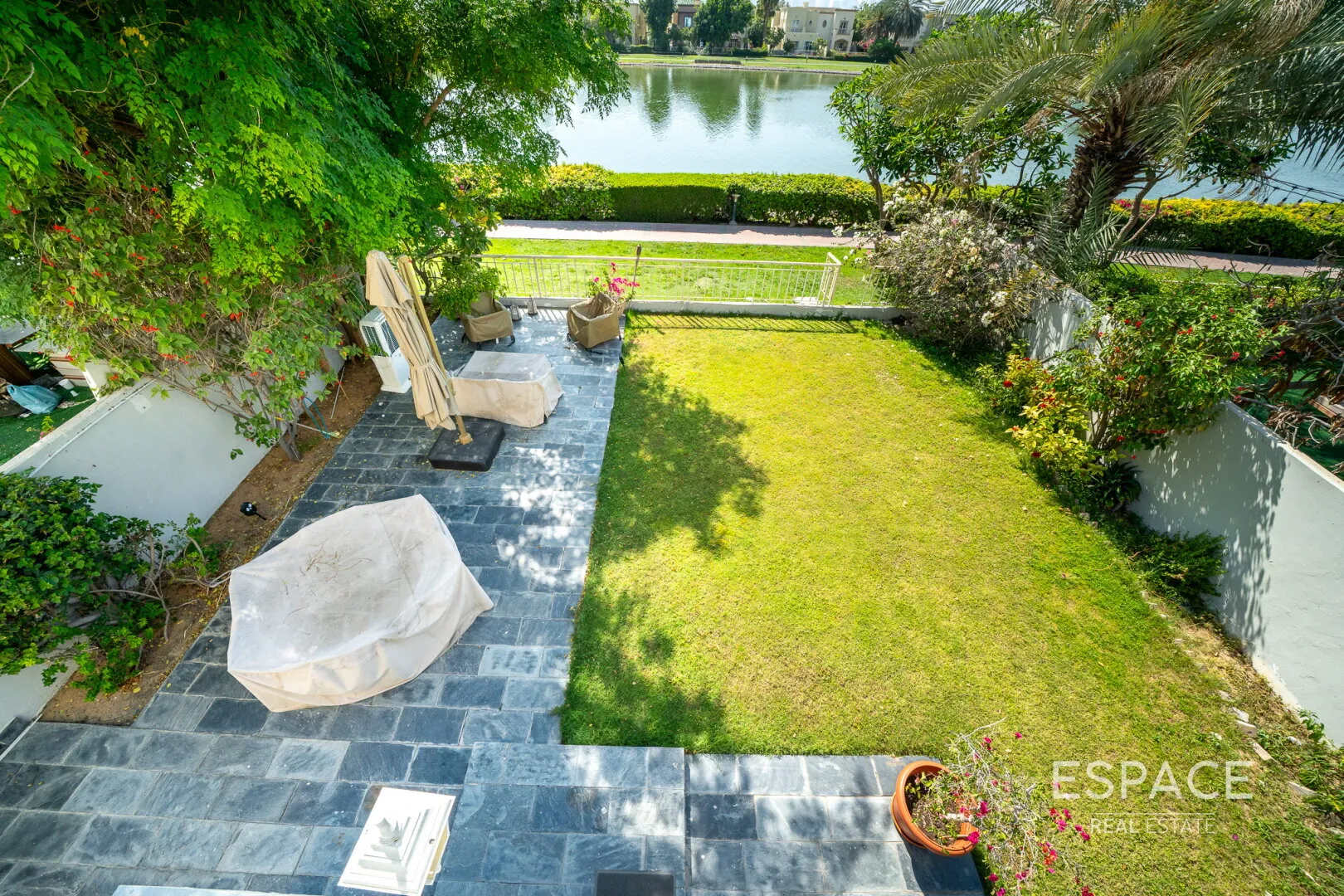 PropertiesGalleryCamera