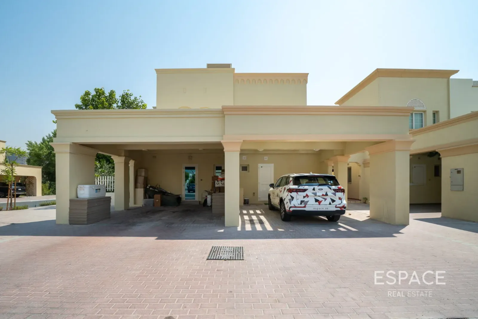 PropertiesGalleryCamera
