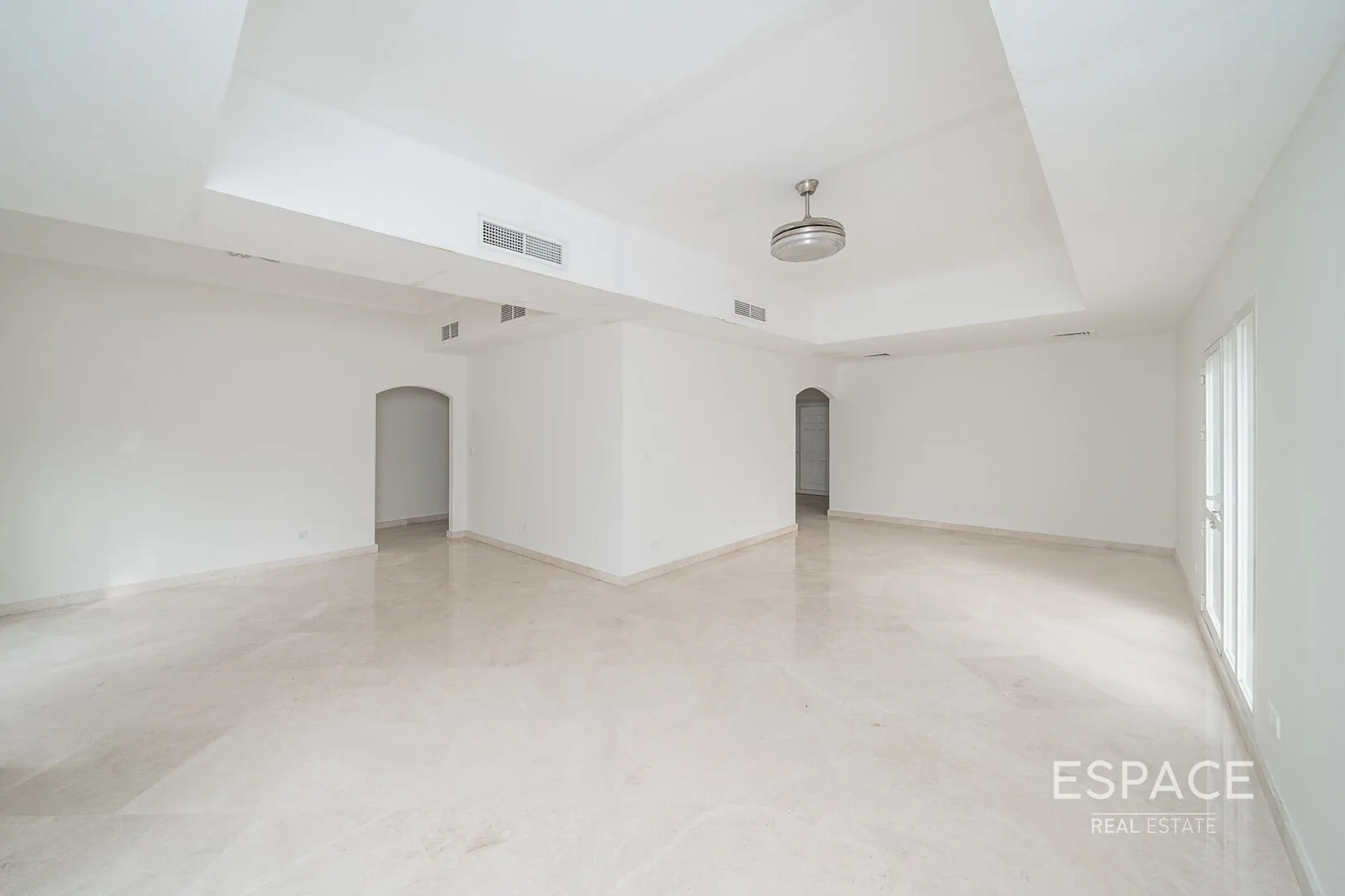 single static gallery