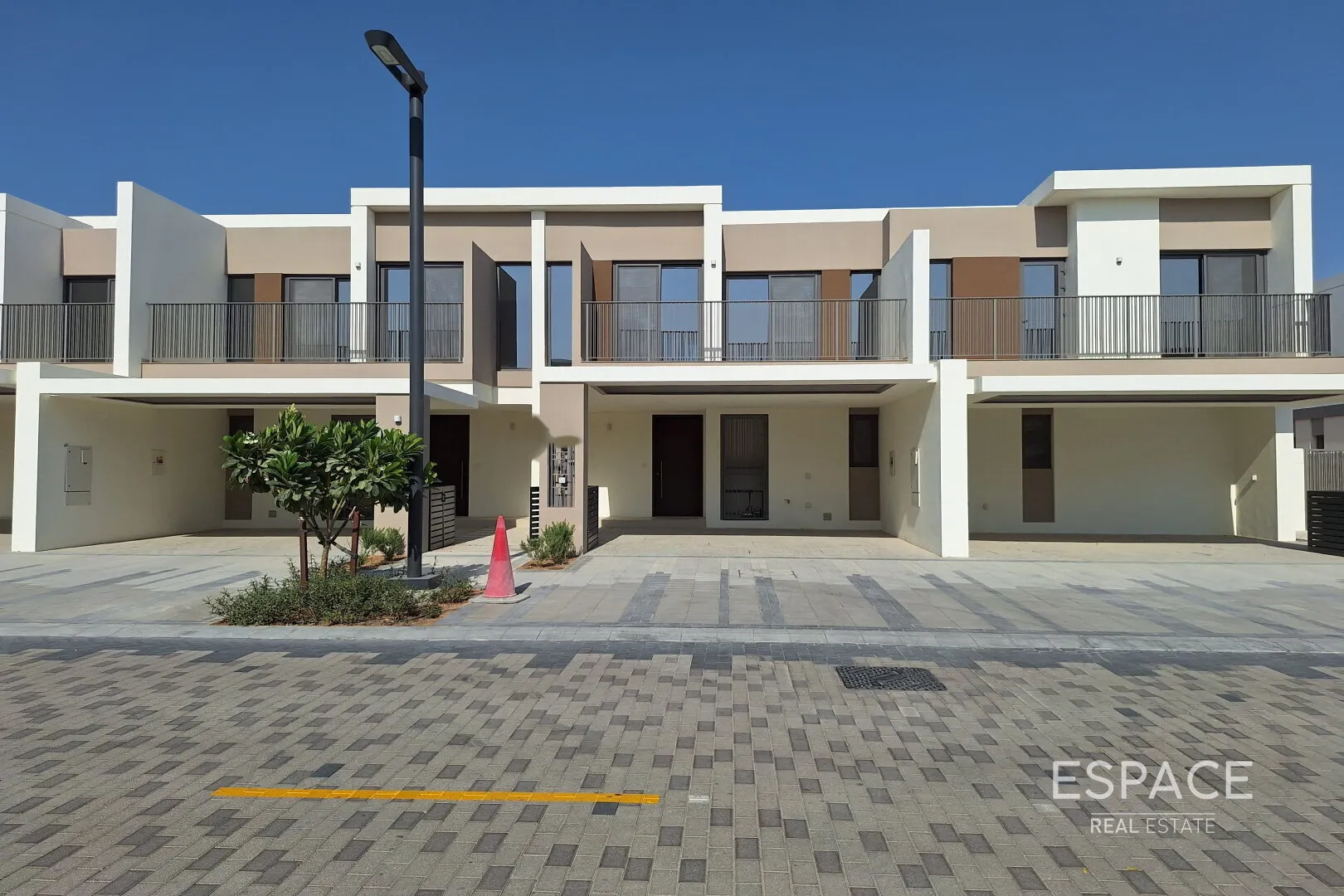 single static gallery