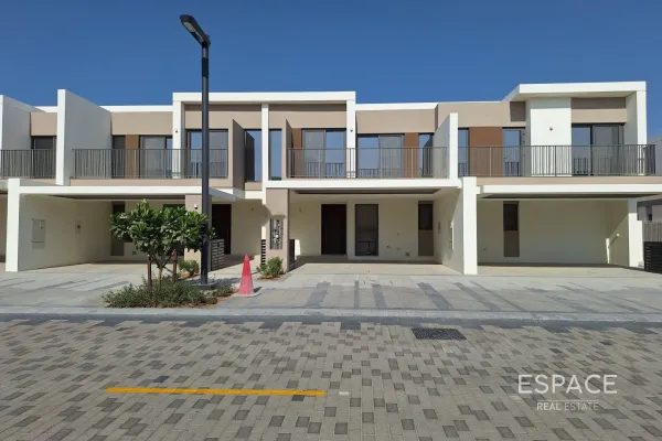 Elan 2, Tilal Al Ghaf, Dubai - Espace