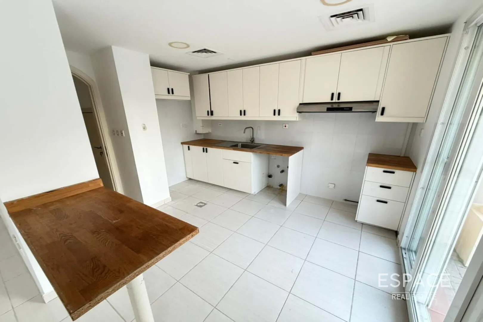 single static gallery