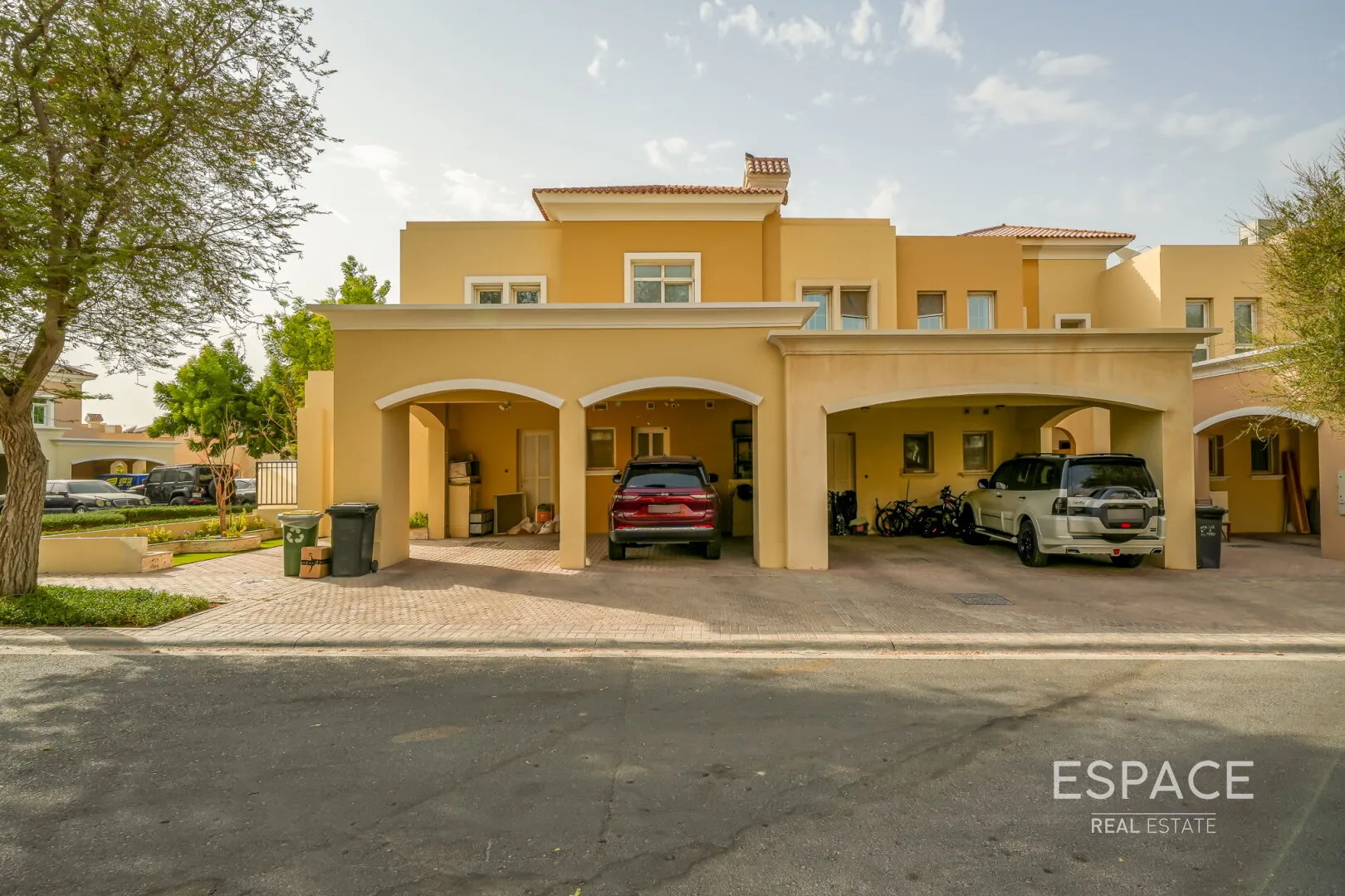 PropertiesGalleryCamera