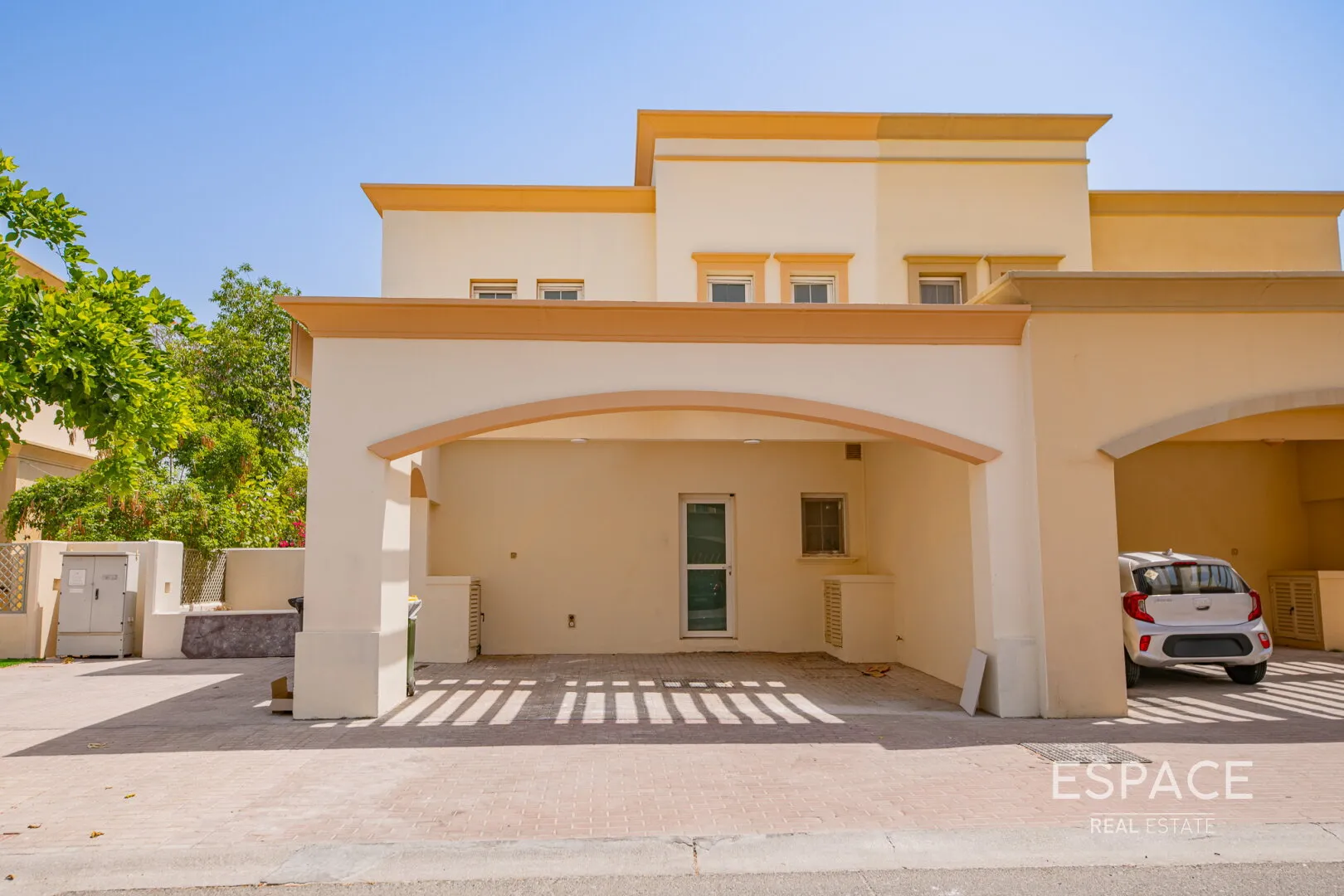 PropertiesGalleryCamera