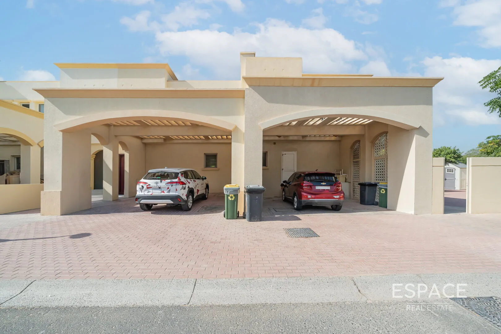 PropertiesGalleryCamera