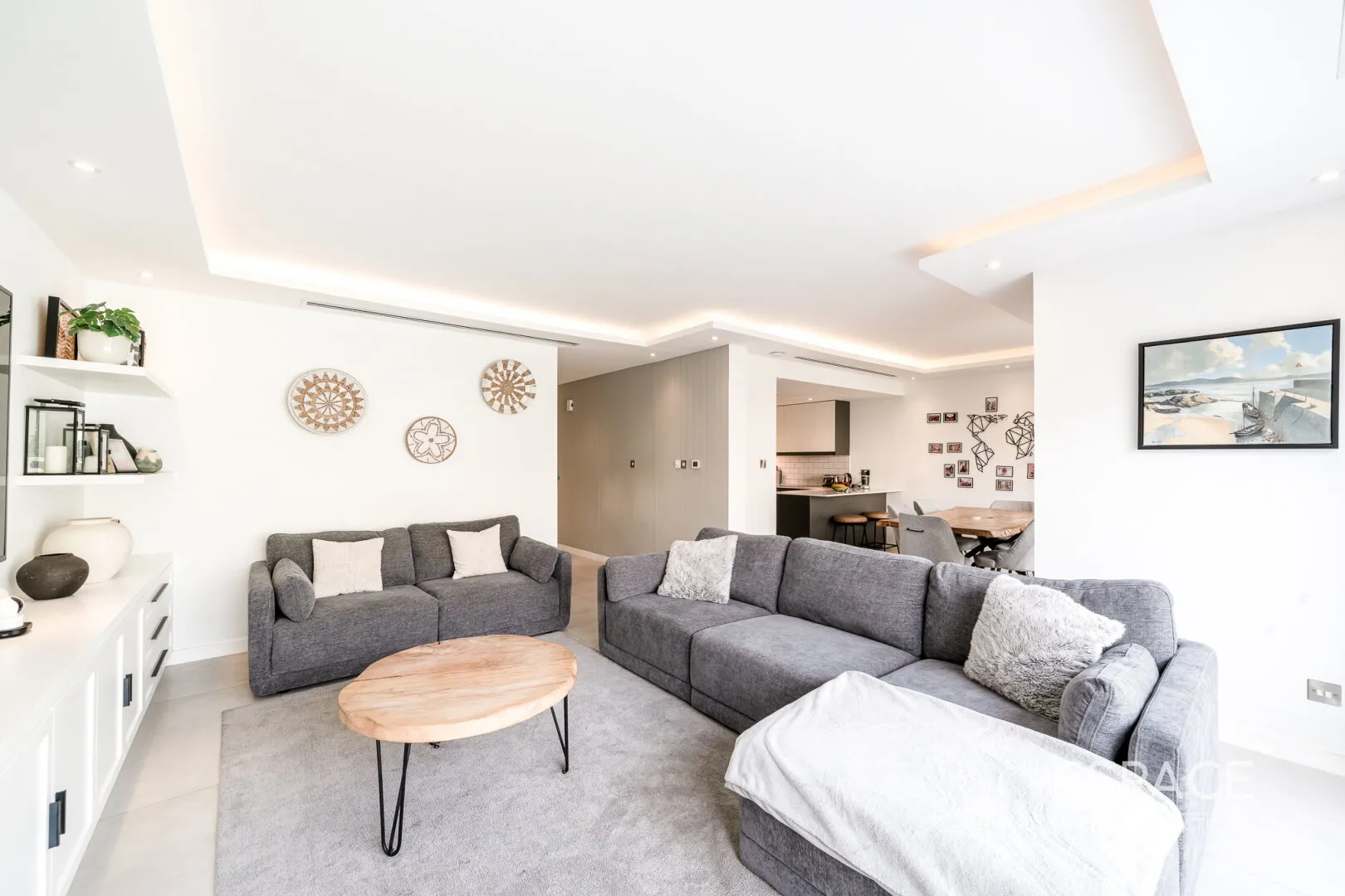 single static gallery