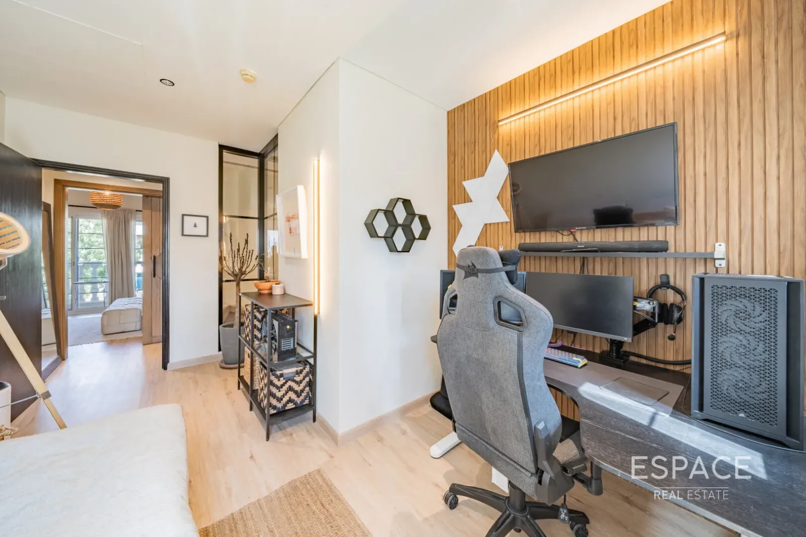 PropertiesGalleryCamera