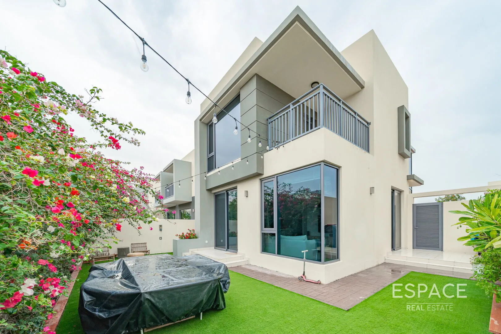 single static gallery