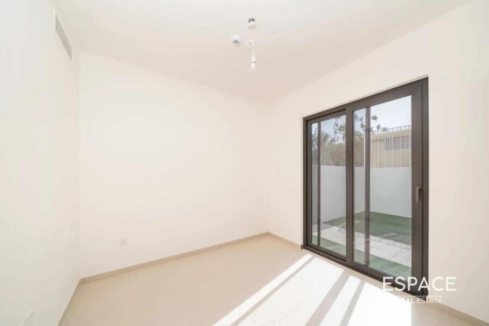 single static gallery