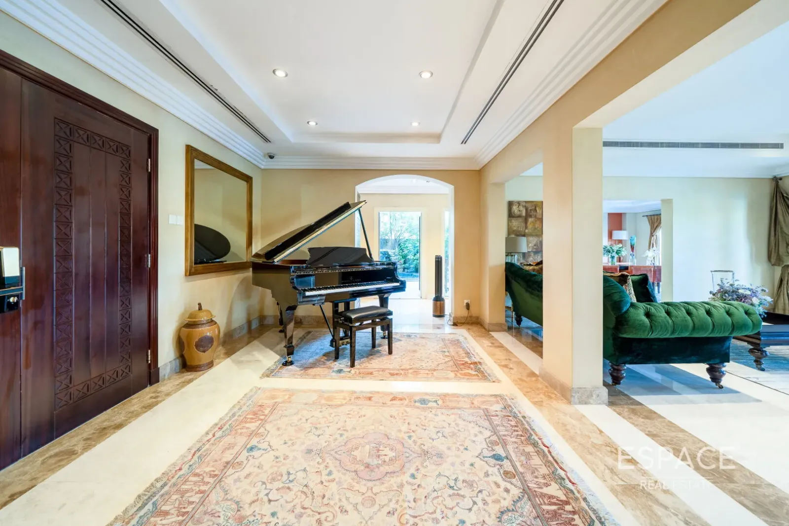 PropertiesGalleryCamera