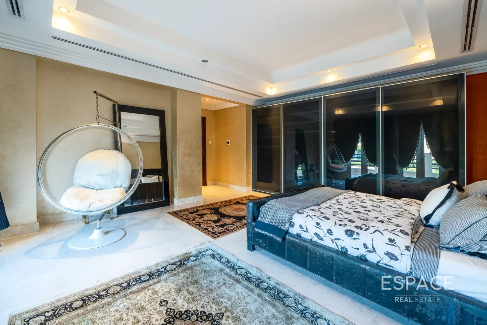 PropertiesGalleryCamera