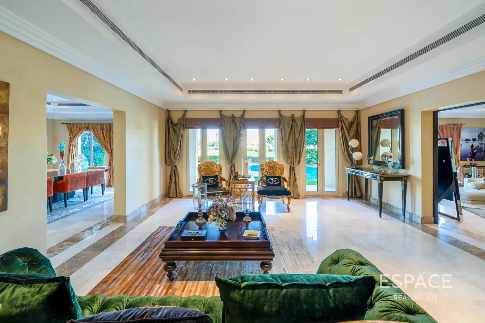 PropertiesGalleryCamera