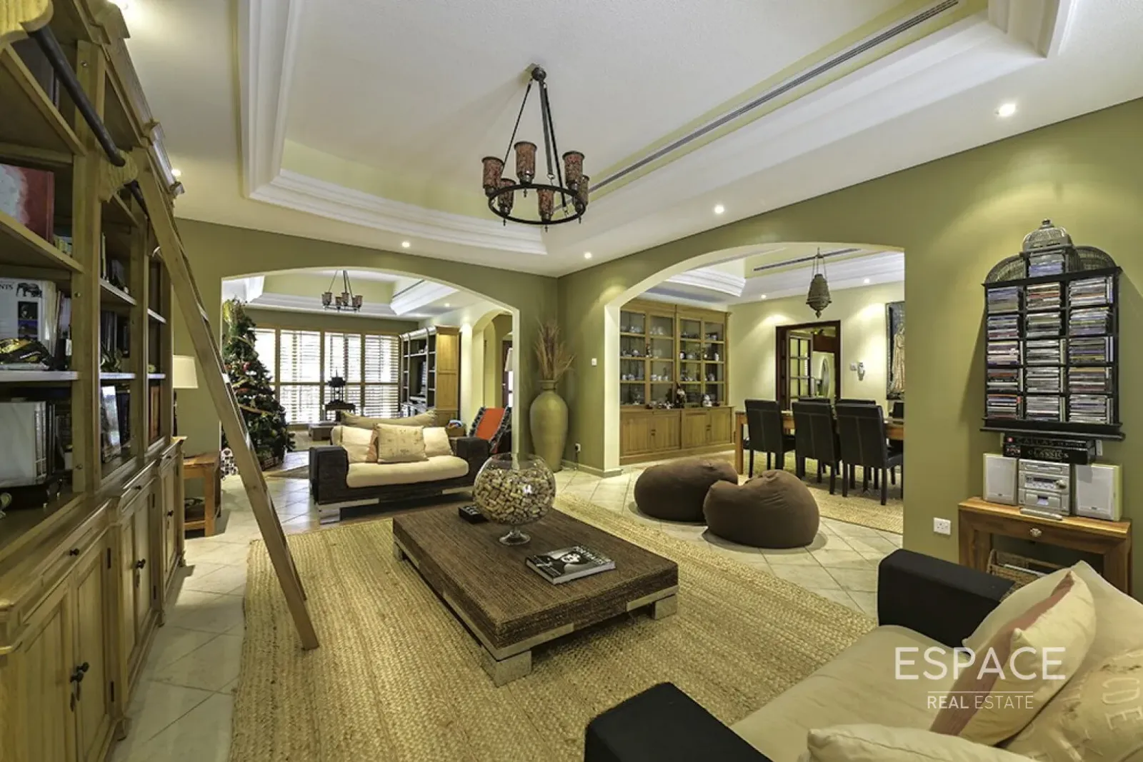PropertiesGalleryCamera