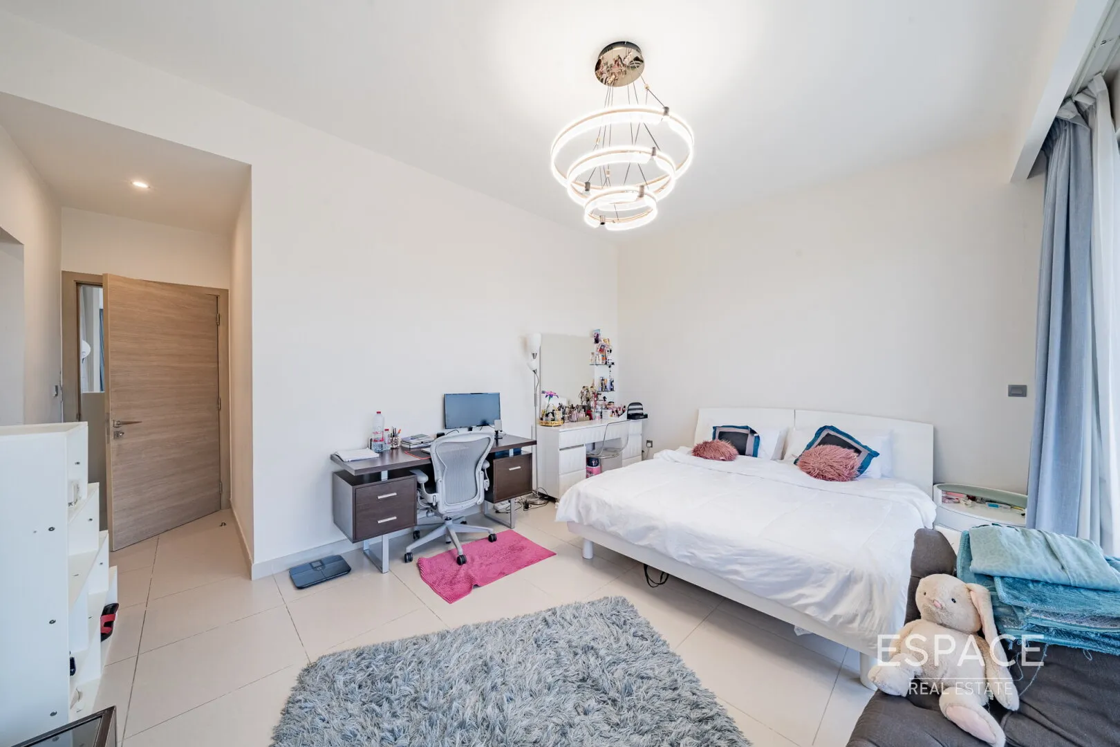 PropertiesGalleryCamera