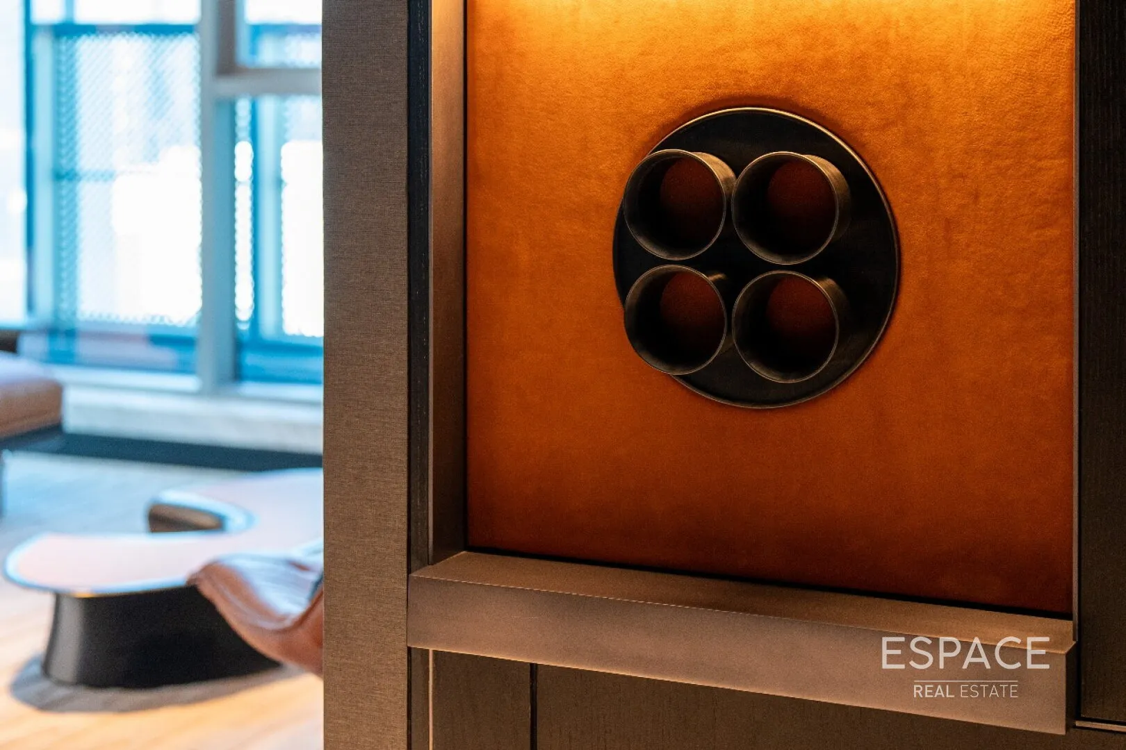 single static gallery