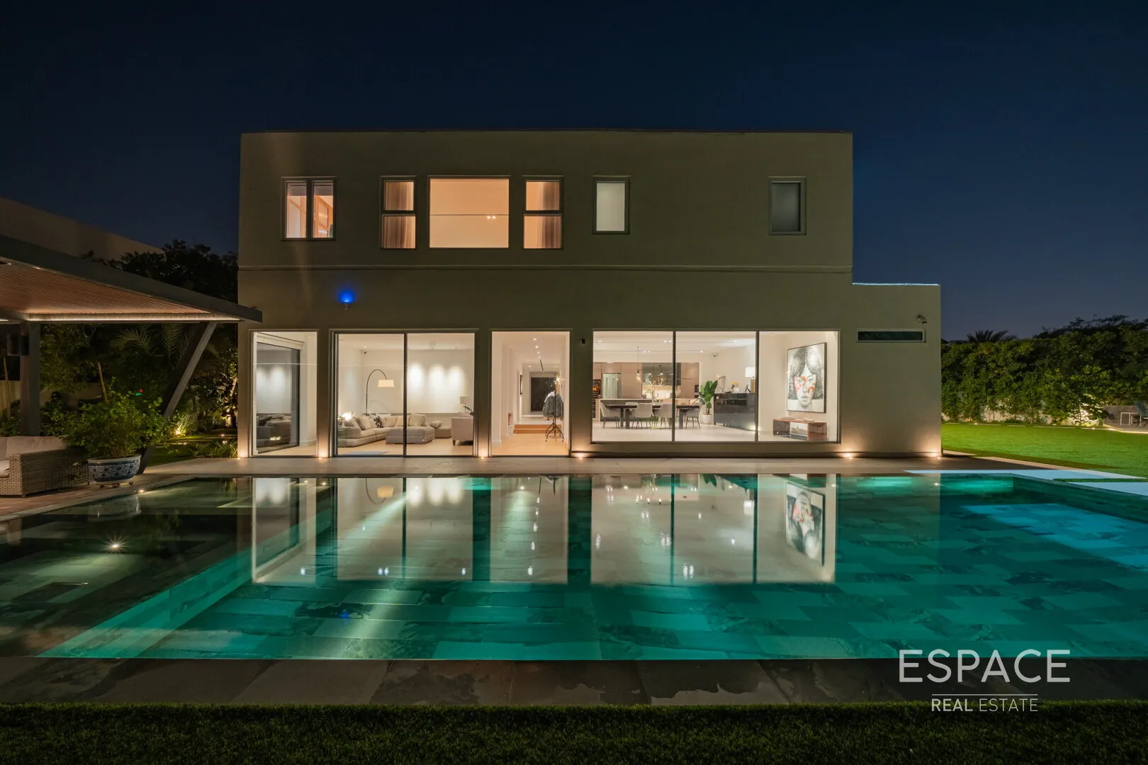 PropertiesGalleryCamera