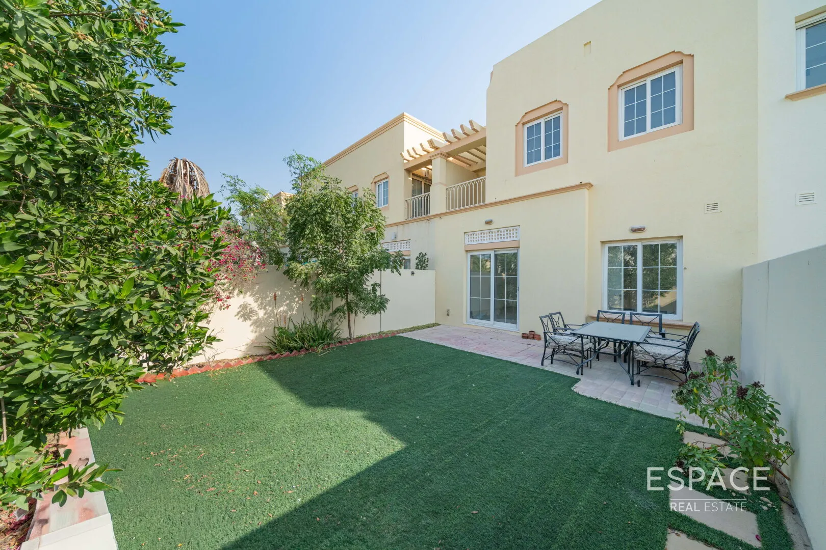 single static gallery