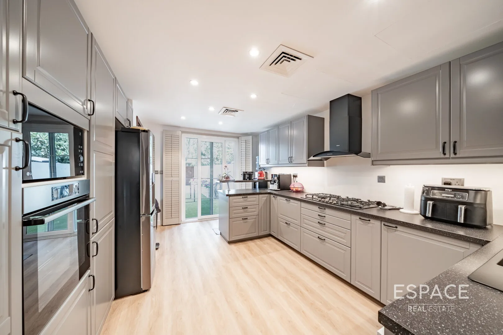 single static gallery