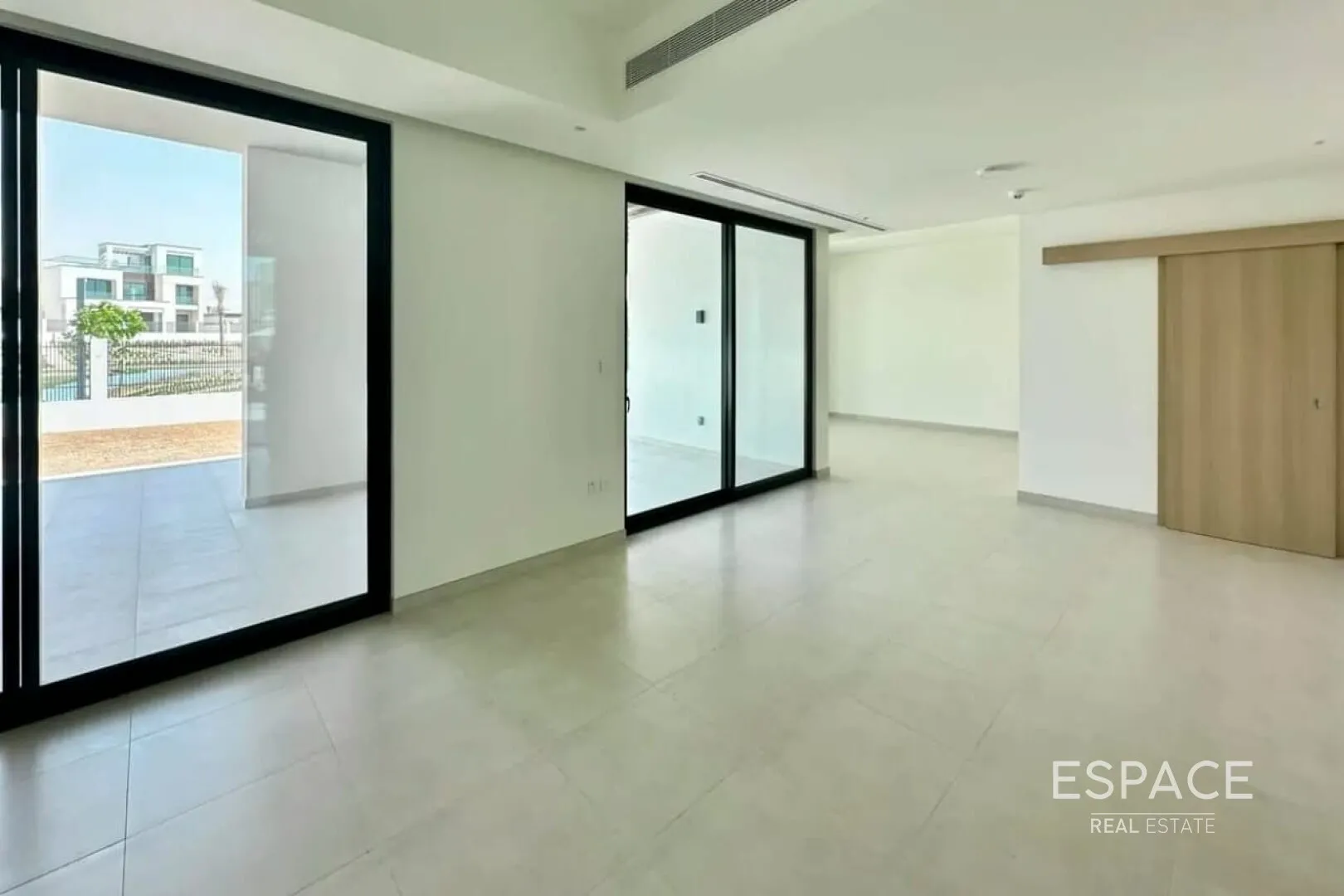 single static gallery