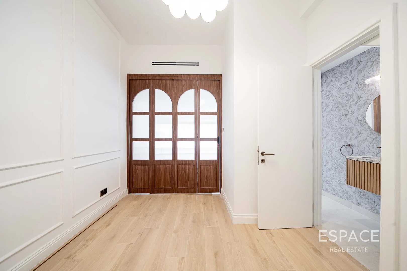 single static gallery