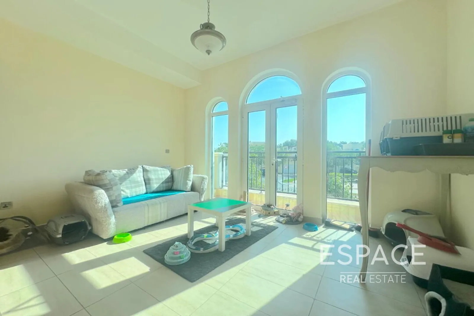 PropertiesGalleryCamera