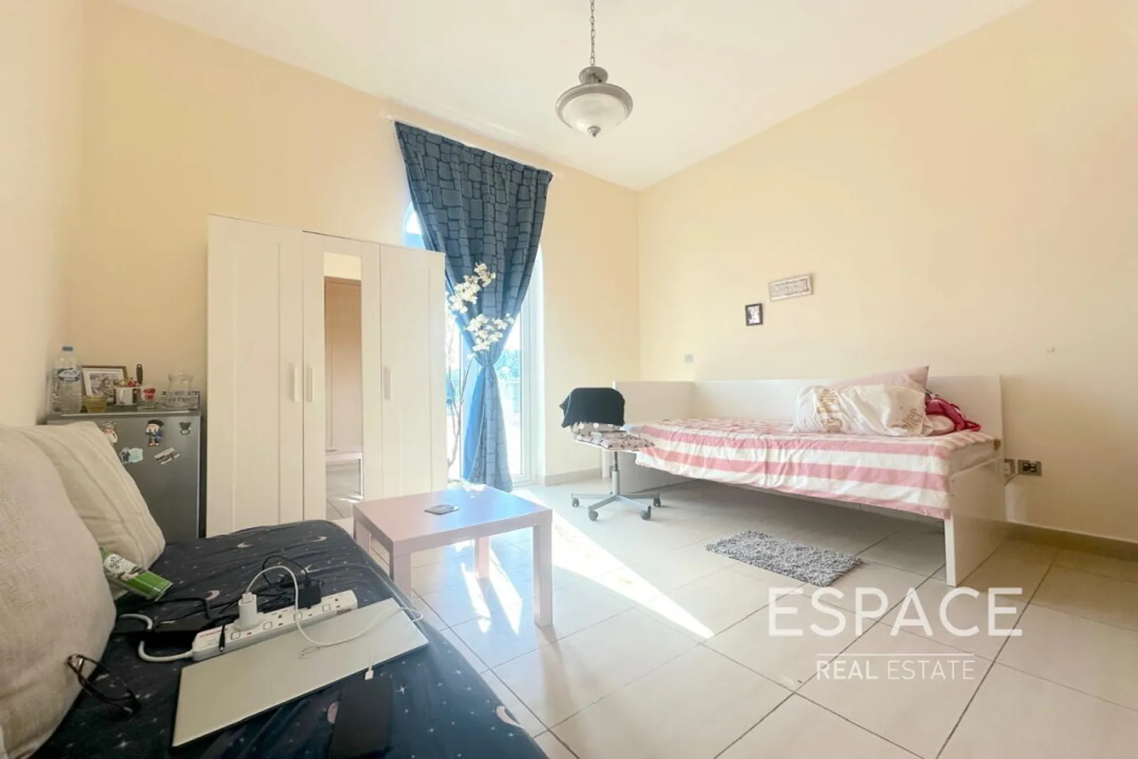 PropertiesGalleryCamera