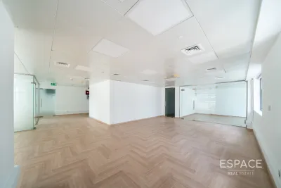 Aspect Tower, Business Bay, Dubai - Espace
