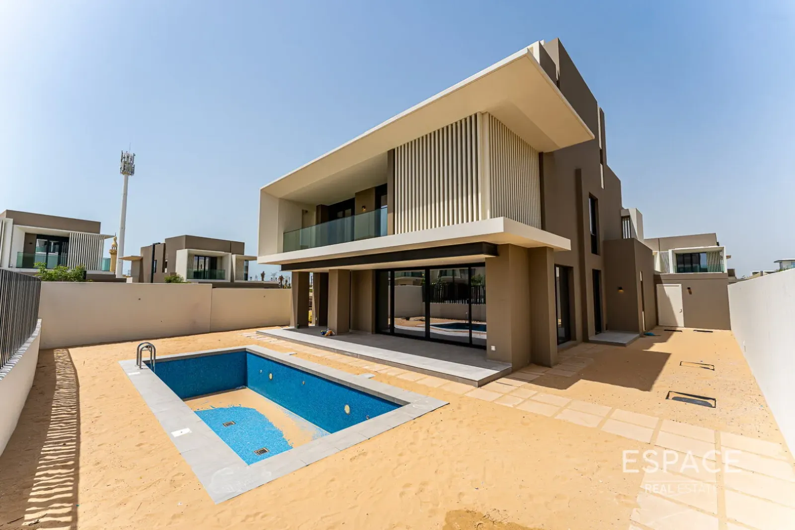 PropertiesGalleryCamera
