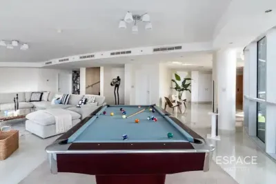 Marina Terrace, Dubai Marina, Dubai - Espace