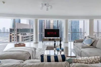 Marina Terrace, Dubai Marina, Dubai - Espace
