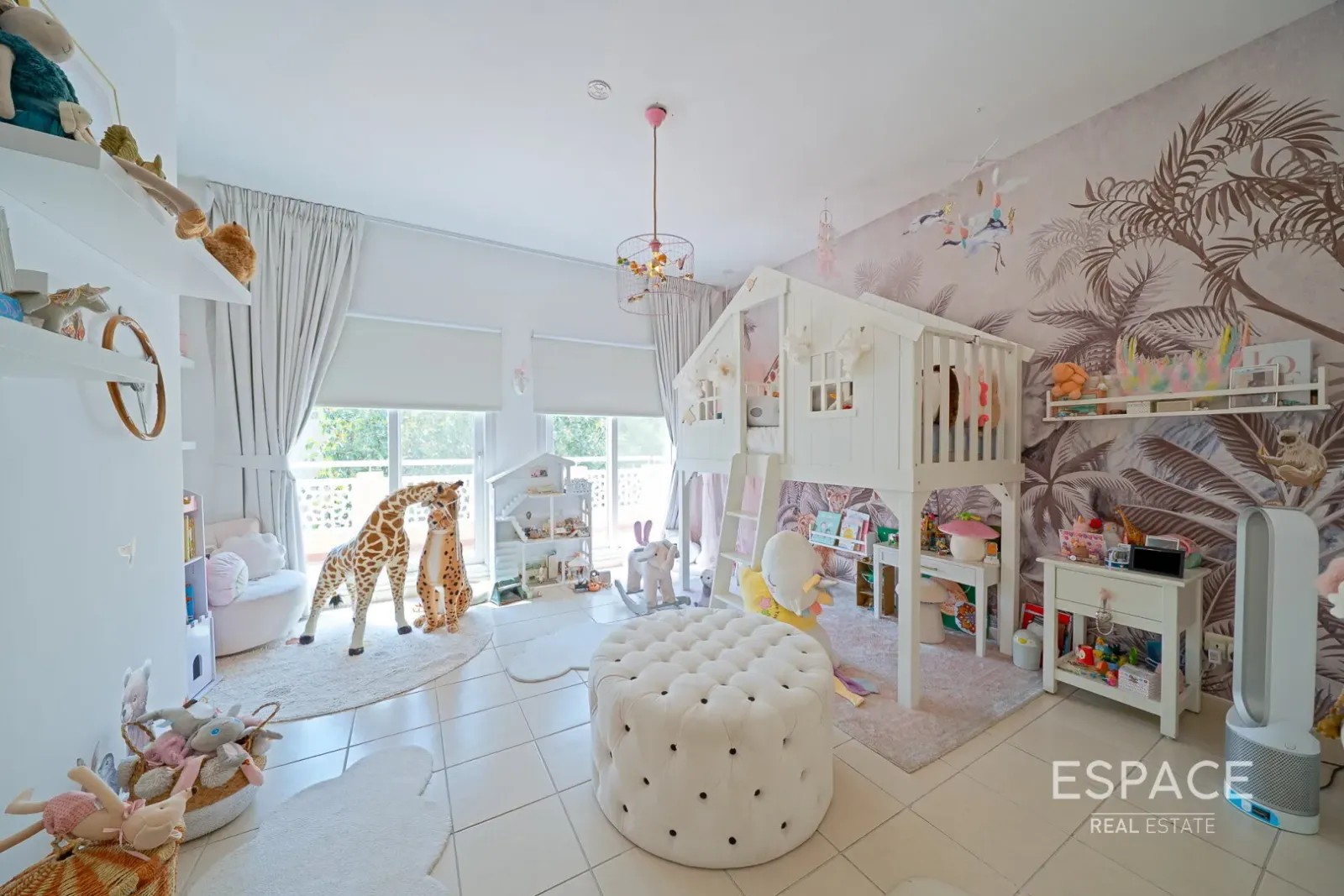 PropertiesGalleryCamera