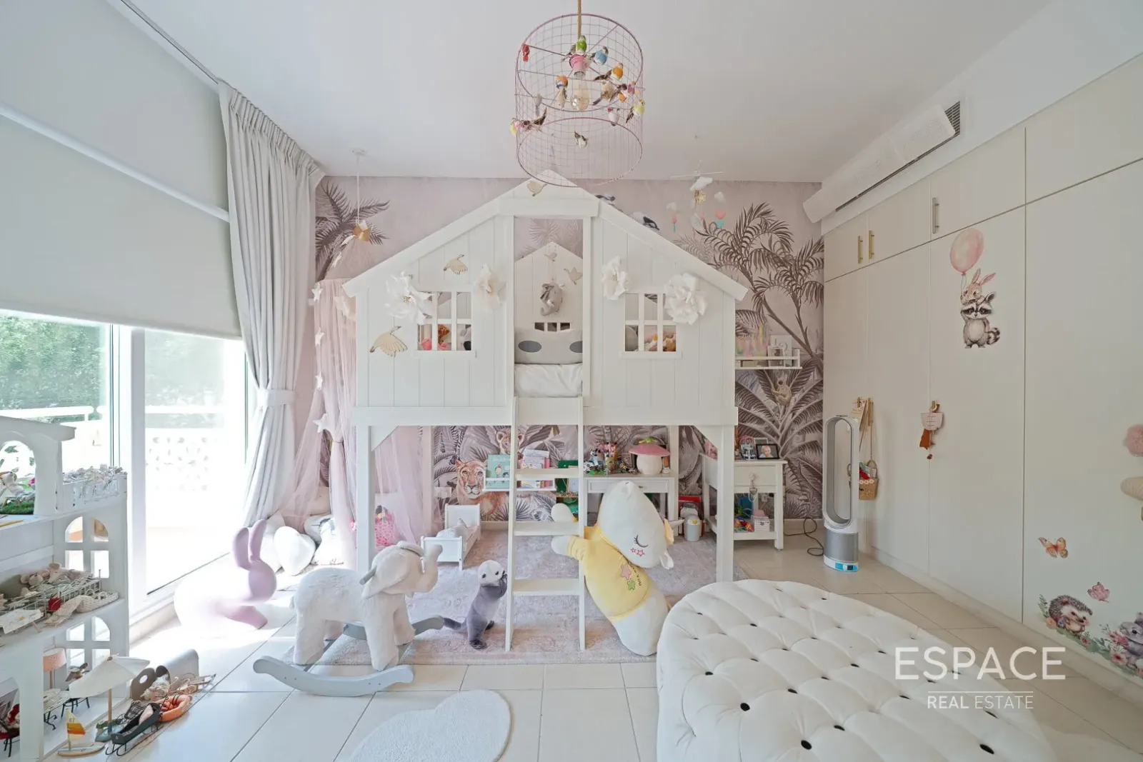 PropertiesGalleryCamera