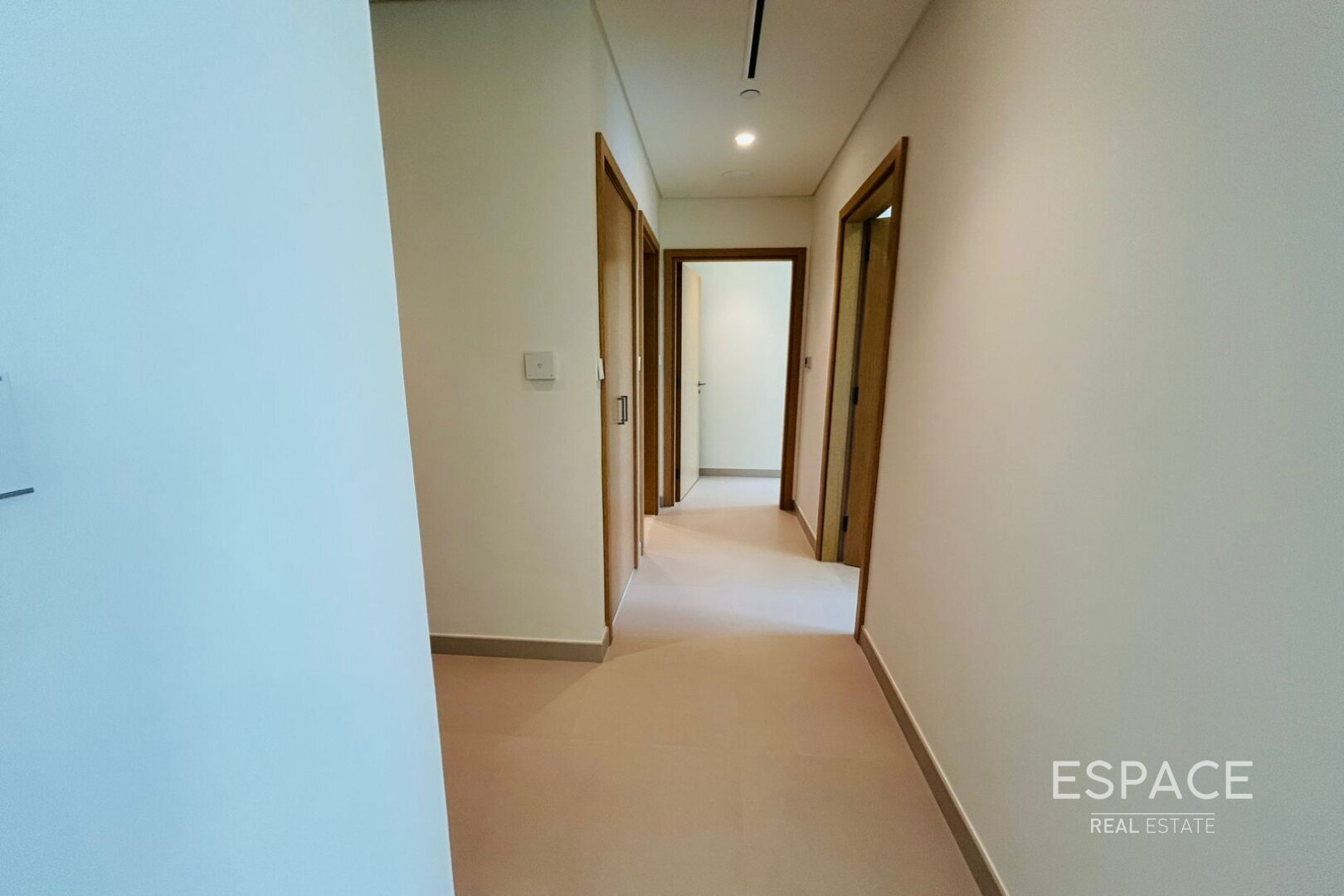 single static gallery